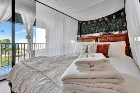The Hemingway Subtropical Luxury On The Tampa Bay Villa Exterior photo